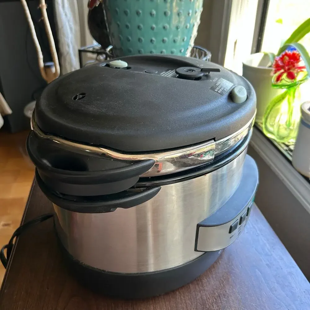 Cooks Essentials 6 qt Electric Pressure Cooker Programmable CEPC800